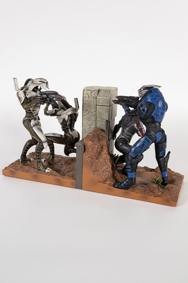 Reggilibri di Mass Effect Cover Fire