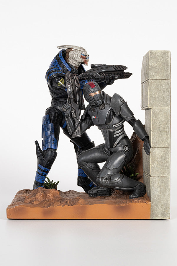 Reggilibri di Mass Effect Cover Fire